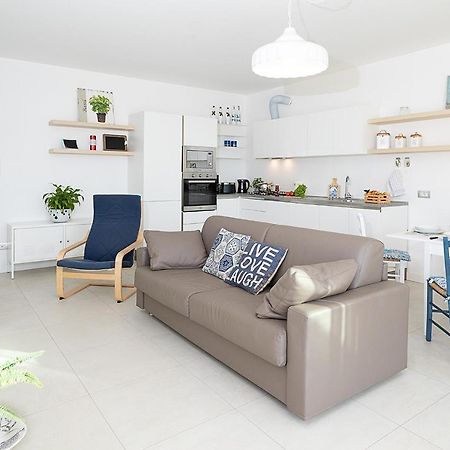 Apartment Brezza Di Lago - Regarda Travel لاتيزي المظهر الخارجي الصورة