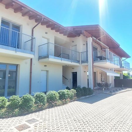 Apartment Brezza Di Lago - Regarda Travel لاتيزي المظهر الخارجي الصورة