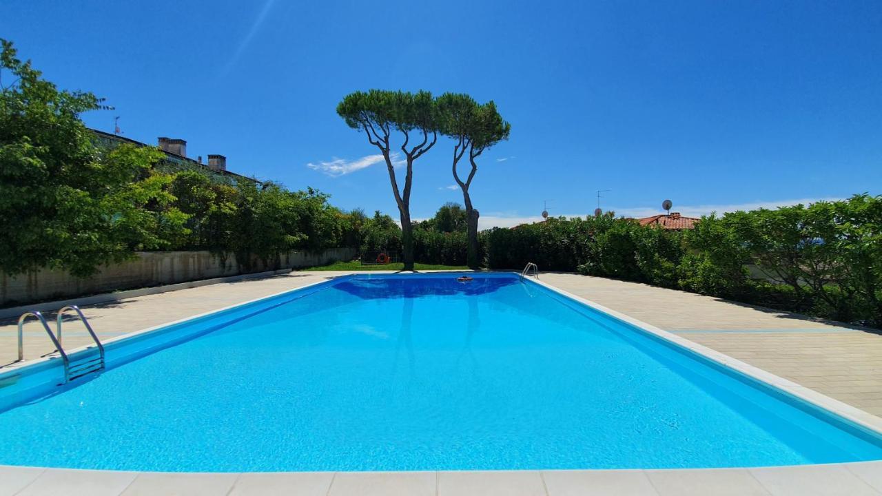 Apartment Brezza Di Lago - Regarda Travel لاتيزي المظهر الخارجي الصورة